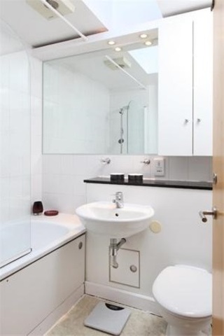  Image of 1 bedroom Studio flat to rent in Trebovir Road London SW5 at EARLS COURT, SW5 9NL
