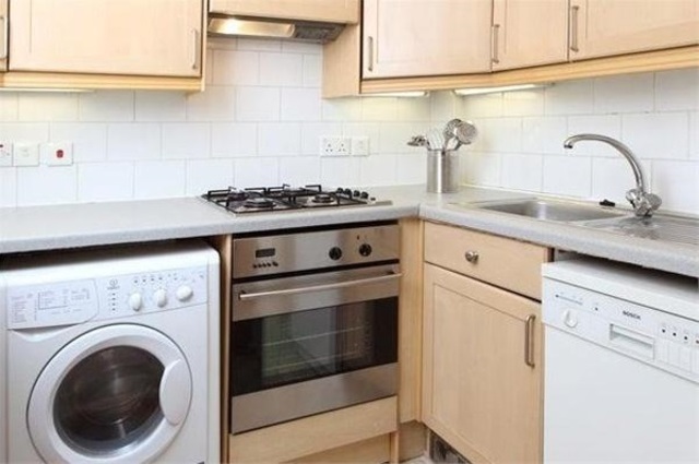  Image of 1 bedroom Flat to rent in Trebovir Road London SW5 at EARLS COURT, SW5 9NL