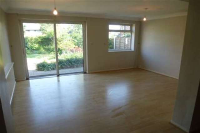  Image of 3 bedroom Semi-Detached house to rent in Arden Road Barton under Needwood Burton-on-Trent DE13 at Burton-on-Trent, DE13 8LE