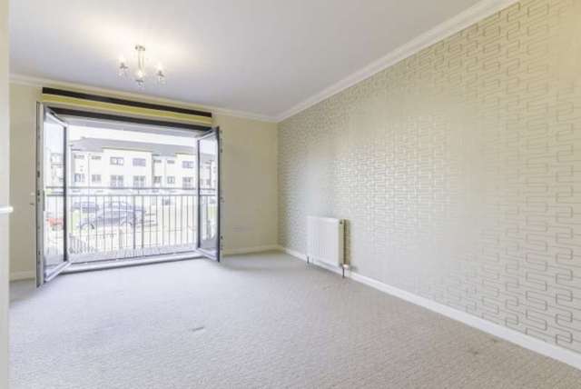  Image of 4 bedroom Town House for sale in West Court Dundee DD3 at Dundee, DD3 6QB