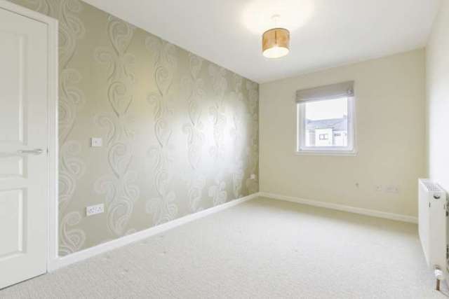  Image of 4 bedroom Town House for sale in West Court Dundee DD3 at Dundee, DD3 6QB