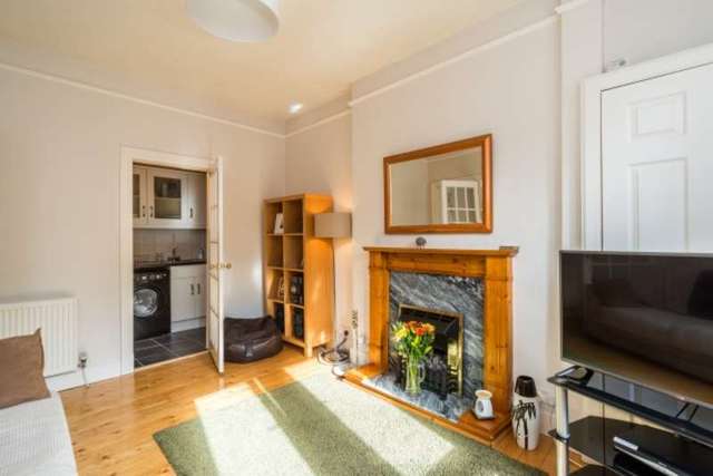  Image of 1 bedroom Flat for sale in Watson Crescent Edinburgh EH11 at Watson Crescent  Edinburgh, EH11 1ET