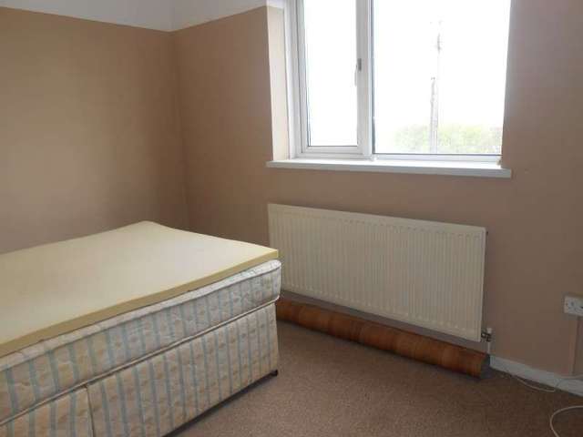  Image of 2 bedroom Terraced house for sale in Afon Llan Gardens Portmead Swansea SA5 at Afon Llan Gardens  Swansea, SA5 5HR