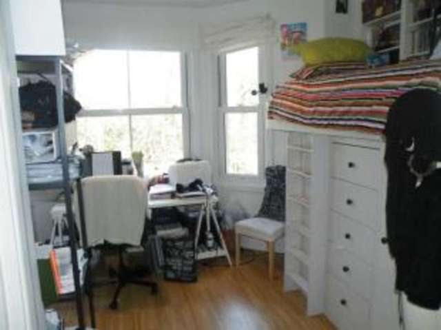  Image of Flat for sale in Surbiton Hill Park Surbiton KT5 at 5 Surbiton Hill Park Surbiton Norbiton, KT5 8EF
