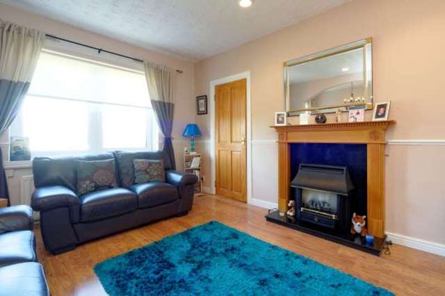  Image of 2 bedroom Flat for sale in Crofton Avenue Croftfoot Glasgow G44 at Crofton Avenue  Glasgow, G44 5HY