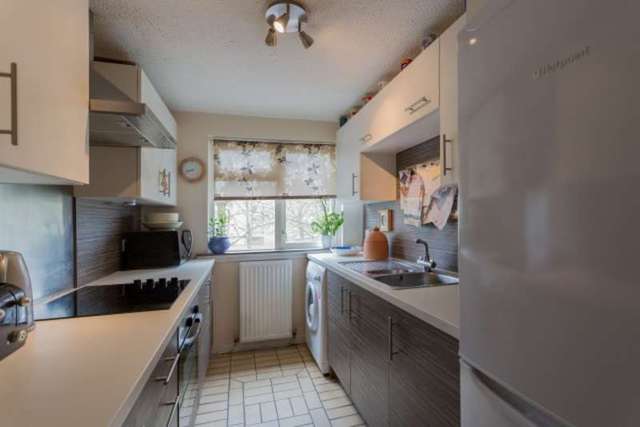  Image of 2 bedroom Flat for sale in Beauly Place East Kilbride Glasgow G74 at Beauly Place  East Kilbride, G74 1DD