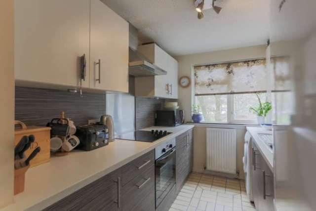  Image of 2 bedroom Flat for sale in Beauly Place East Kilbride Glasgow G74 at Beauly Place  East Kilbride, G74 1DD