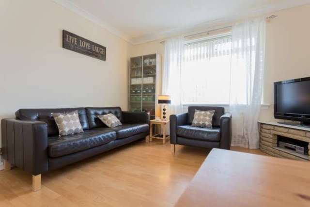  Image of 2 bedroom Terraced house for sale in Lynn Drive Kilbirnie KA25 at Lynn Drive  Kilbirnie, KA25 7BQ