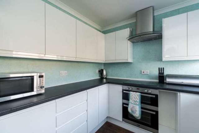 Image of 2 bedroom End of Terrace for sale in Mingle Place Bo