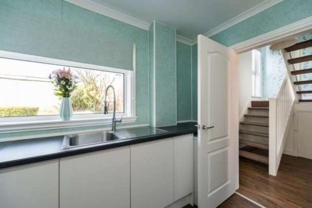  Image of 2 bedroom End of Terrace for sale in Mingle Place Bo