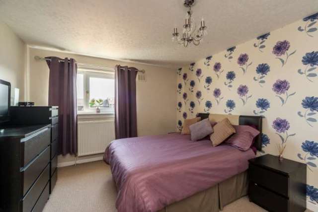  Image of 2 bedroom End of Terrace for sale in Mingle Place Bo