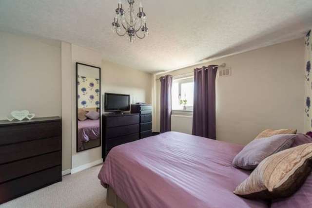  Image of 2 bedroom End of Terrace for sale in Mingle Place Bo