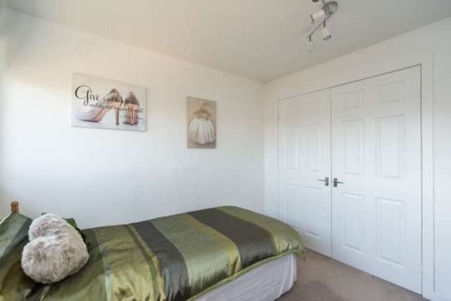  Image of 2 bedroom End of Terrace for sale in Mingle Place Bo