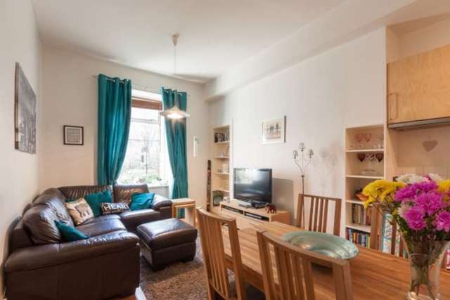  Image of 1 bedroom Flat for sale in Thistle Place Edinburgh EH11 at Thistle Place  Edinburgh, EH11 1JH