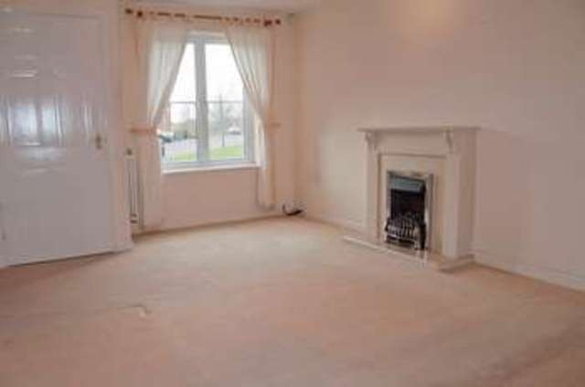  Image of 3 bedroom Semi-Detached house to rent in Auld Kirk Road Tullibody Alloa FK10 at Auld Kirk Road Muirside Tullibody, FK10 2TG