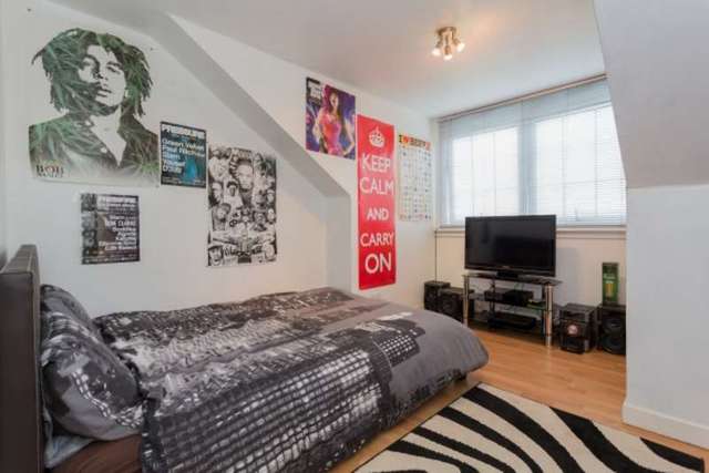 Image of 3 bedroom Detached house for sale in Dundonald Road Troon KA10 at Dundonald Road  Troon, KA10 6PQ