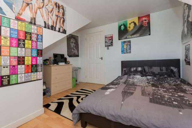  Image of 3 bedroom Detached house for sale in Dundonald Road Troon KA10 at Dundonald Road  Troon, KA10 6PQ