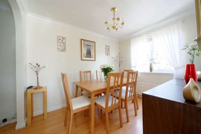  Image of 3 bedroom End of Terrace for sale in Kingfisher Gardens Glasgow G13 at Kingfisher Gardens  Glasgow, G13 4QP