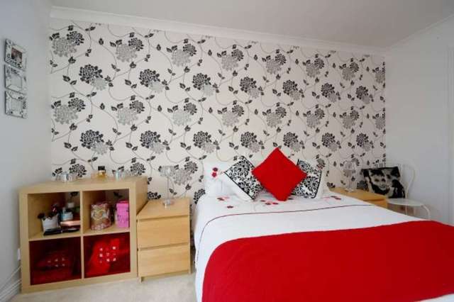  Image of 3 bedroom End of Terrace for sale in Kingfisher Gardens Glasgow G13 at Kingfisher Gardens  Glasgow, G13 4QP