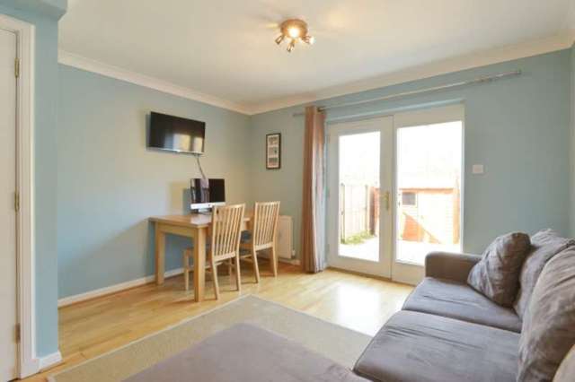  Image of 3 bedroom Town House for sale in Hillside Grove Bo