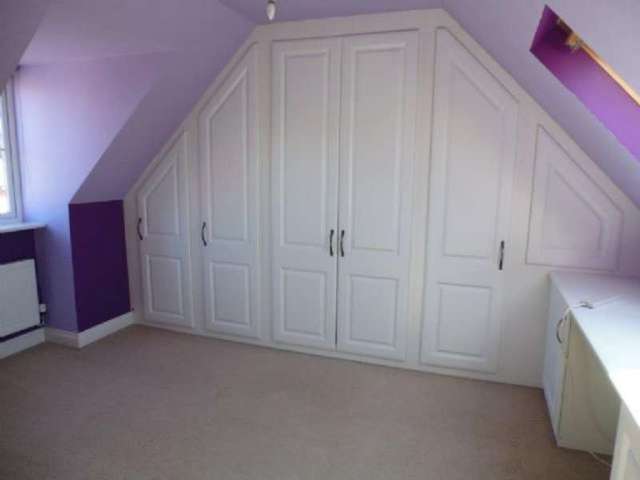 Image of 4 bedroom Semi-Detached house to rent in Foxholes Close Deanshanger Milton Keynes MK19 at Deanshanger  Milton Keynes, MK19 6HA