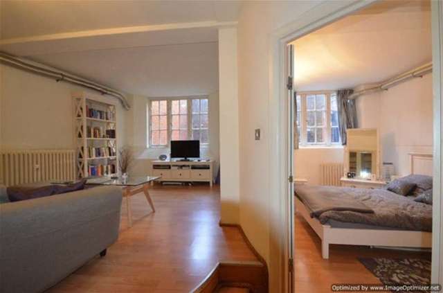  Image of 1 bedroom Flat for sale in Institute Place London E8 at Hackney, E8 1JZ