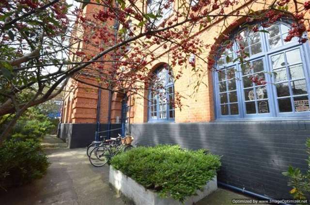  Image of 1 bedroom Flat for sale in Institute Place London E8 at Hackney, E8 1JZ