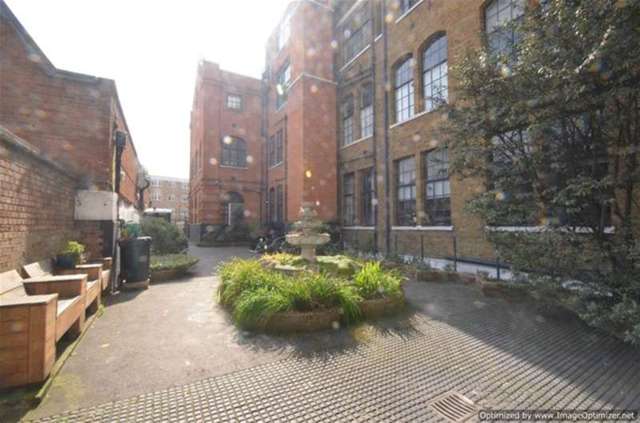  Image of 1 bedroom Flat for sale in Institute Place London E8 at Hackney, E8 1JZ