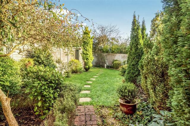  Image of 3 bedroom Terraced house to rent in Alan Avenue Newton Flotman Norwich NR15 at Alan Avenue Newton Flotman NORWICH, NR15 1RF