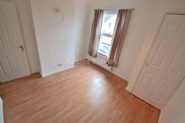  Image of 2 bedroom Terraced house to rent in Albany Road Reading RG30 at Albany Road  Reading, RG30 2UN