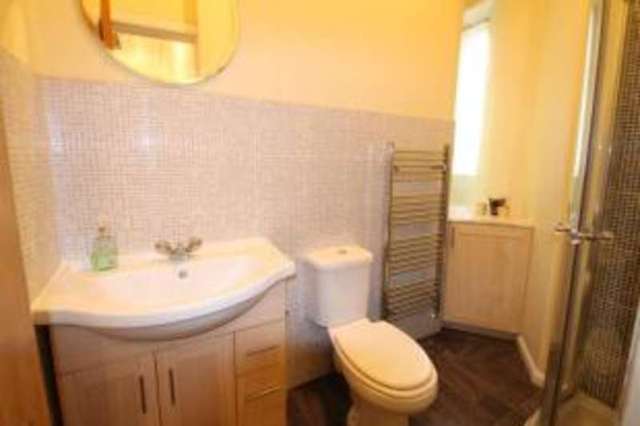  Image of 1 bedroom Flat for sale in Albert Drive Pollokshields Glasgow G41 at Pollokshields Glasgow Glasgow, G41 2NB
