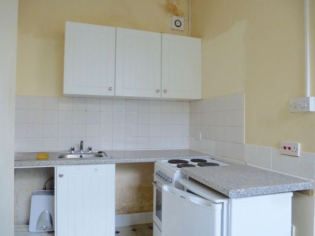  Image of Flat to rent in Albert Road Brighton BN1 at Albert Road  Brighton, BN1 3RL
