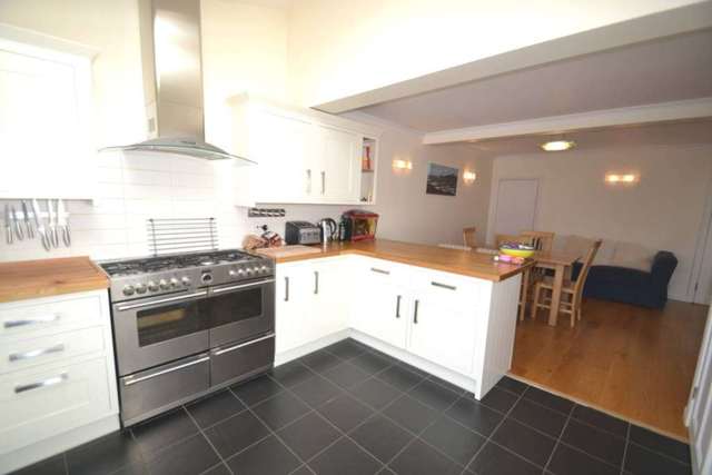  Image of 4 bedroom Semi-Detached house to rent in Albert Road Epsom KT17 at Albert Road  Epsom, KT17 4EQ