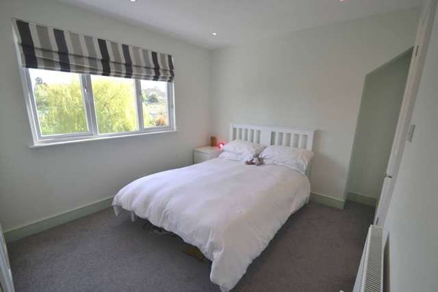  Image of 4 bedroom Semi-Detached house to rent in Albert Road Epsom KT17 at Albert Road  Epsom, KT17 4EQ