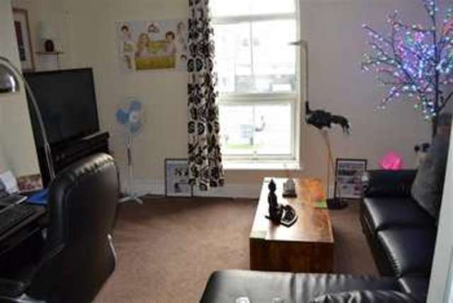  Image of 1 bedroom Flat for sale in Albion Terrace Bridlington YO15 at Albion Terrace BRIDLINGTON BRIDLINGTON, YO15 2PJ