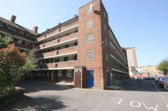  Image of 2 bedroom Flat to rent in Duncan Road London E8 at Alden House Hackney London, E8 4RA