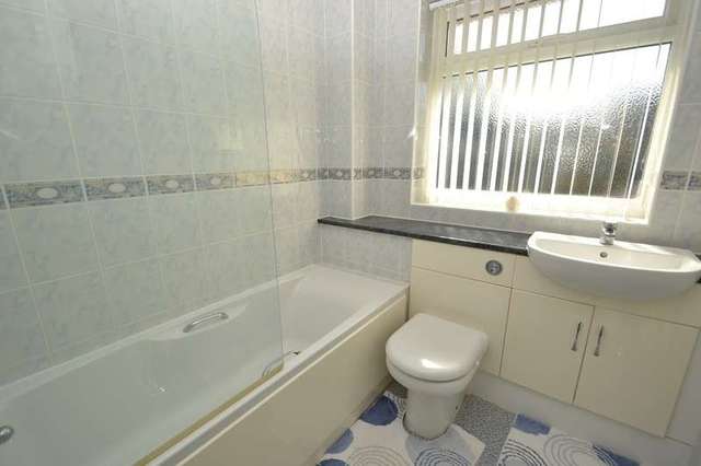  Image of 3 bedroom Detached house for sale in Gilbert Close Alderholt Fordingbridge SP6 at Alderholt Fordingbridge, SP6 3LU