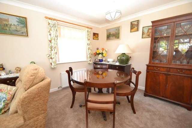  Image of 3 bedroom Detached house for sale in Broomfield Drive Alderholt Fordingbridge SP6 at Alderholt, SP6 3HY