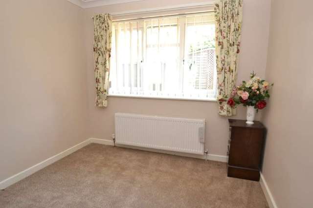  Image of 3 bedroom Detached house for sale in Broomfield Drive Alderholt Fordingbridge SP6 at Alderholt, SP6 3HY
