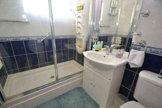  Image of 3 bedroom Detached house for sale in Broomfield Drive Alderholt Fordingbridge SP6 at Alderholt, SP6 3HY