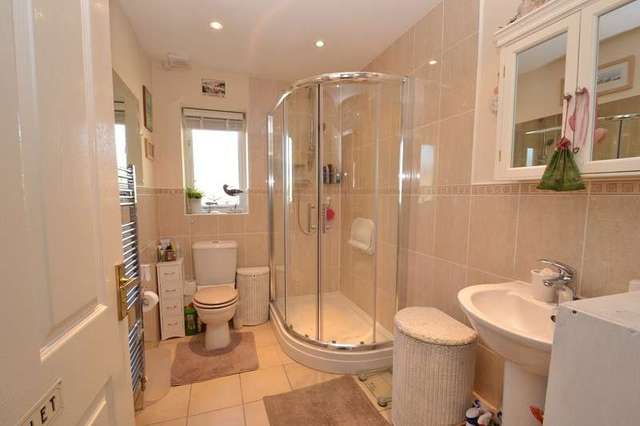  Image of 3 bedroom Detached house for sale in Harts Rise Alderholt Fordingbridge SP6 at Alderholt Fordingbridge, SP6 3AP