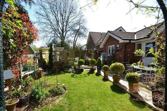  Image of 3 bedroom Detached house for sale in Harts Rise Alderholt Fordingbridge SP6 at Alderholt Fordingbridge, SP6 3AP