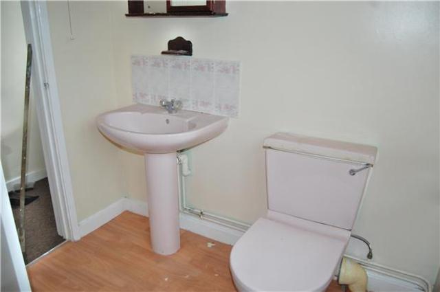  Image of 3 bedroom Terraced house to rent in Alfred Street Tredworth Gloucester GL1 at Gloucester, GL1 4BU