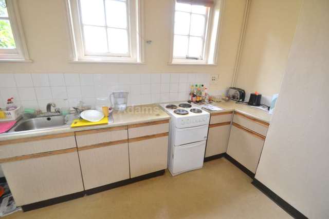  Image of 1 bedroom Flat to rent in Allcroft Road Reading RG1 at Allcroft Road  Reading, RG1 5DJ