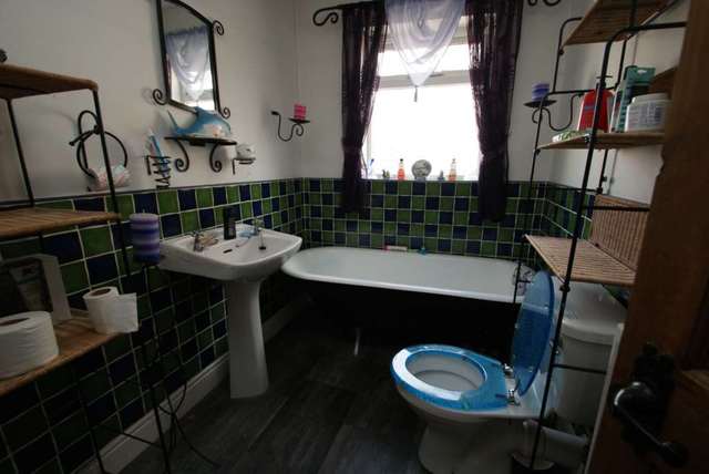  Image of 3 bedroom Terraced house to rent in Alphonsus Street Middlesbrough TS3 at Alphonsus Street  Middlesbrough, TS3 6DU