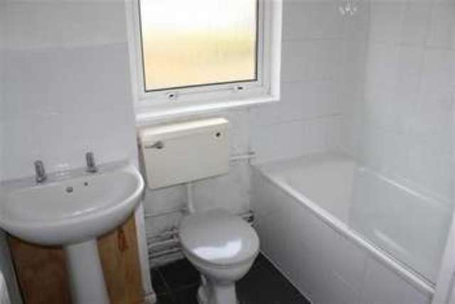  Image of 1 bedroom Property for sale in Ambleside Bromley BR1 at Ambleside Bromley Bromley, BR1 4DN