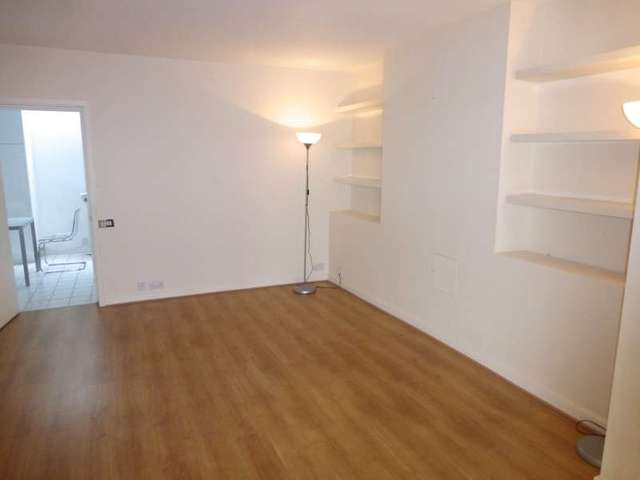  Image of 3 bedroom Flat to rent in Cuba Street London E14 at 42 Cuba Street  Canary Wharf, E14 8NF