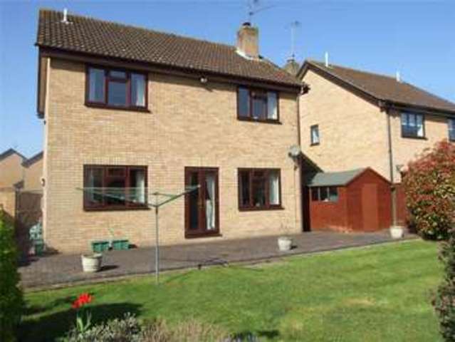  Image of 4 bedroom Detached house for sale in Arun Close Winnersh Wokingham RG41 at Winnersh Wokingham Winnersh, RG41 5PG