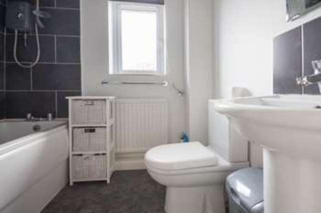 Image of 1 bedroom Terraced house for sale in Roseleigh Drive Totton Southampton SO40 at Roseleigh Drive Totton Southampton, SO40 7JY