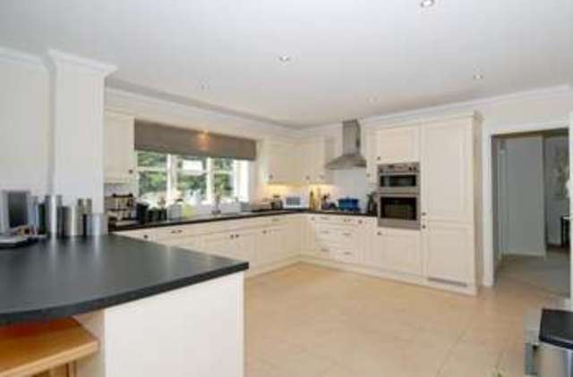  Image of 5 bedroom Detached house for sale in Aston Road Brighthampton Witney OX29 at Brighthampton Witney Brighthampton, OX29 7QW
